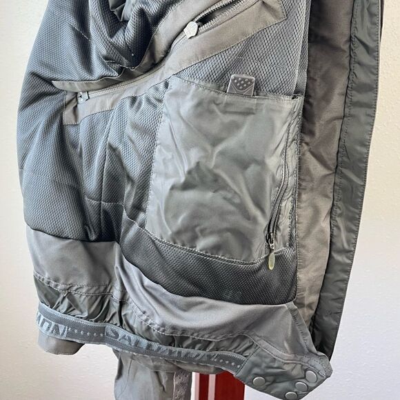 Salomon Gray Ski Jacket Size M EUC - Picture 10 of 12